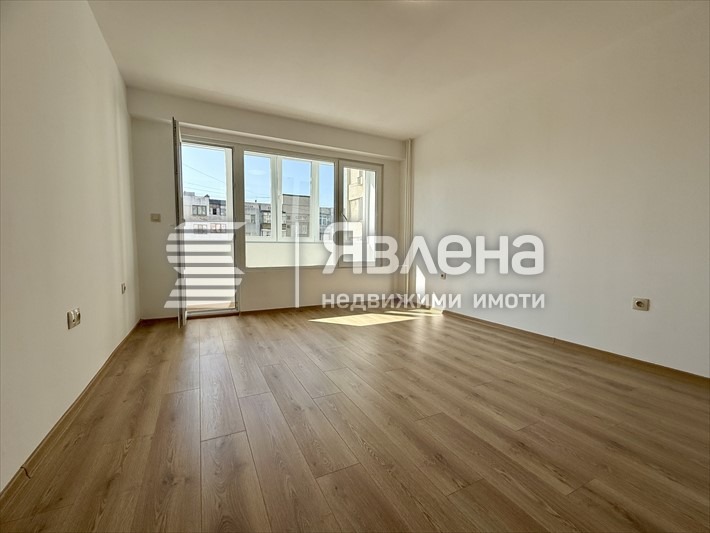 Продава 3-СТАЕН, гр. Варна, Младост 2