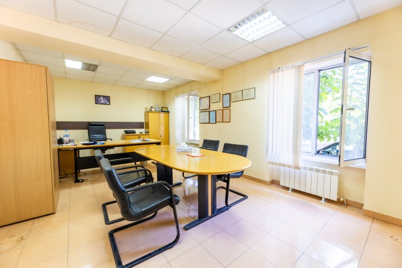 Eladó  Hivatal Pernik , Iztok , 305 négyzetméter | 92873562 - kép [3]
