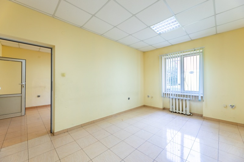 Eladó  Hivatal Pernik , Iztok , 305 négyzetméter | 92873562 - kép [6]