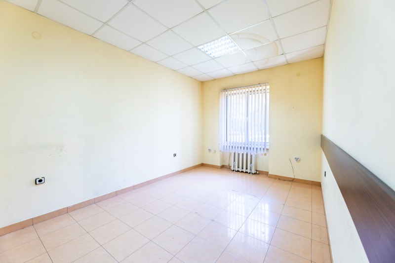 Eladó  Hivatal Pernik , Iztok , 305 négyzetméter | 92873562 - kép [8]
