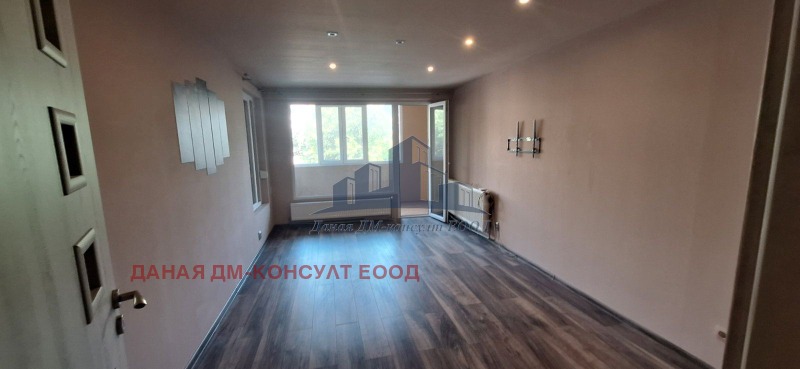 Продава  2-стаен град Шумен , Боян Българанов 1 , 74 кв.м | 96821468 - изображение [3]