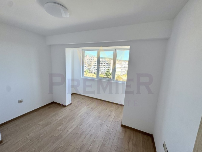 Na prodej  2 ložnice Varna , Vladislav Varnenčik 1 , 61 m2 | 62912428 - obraz [14]