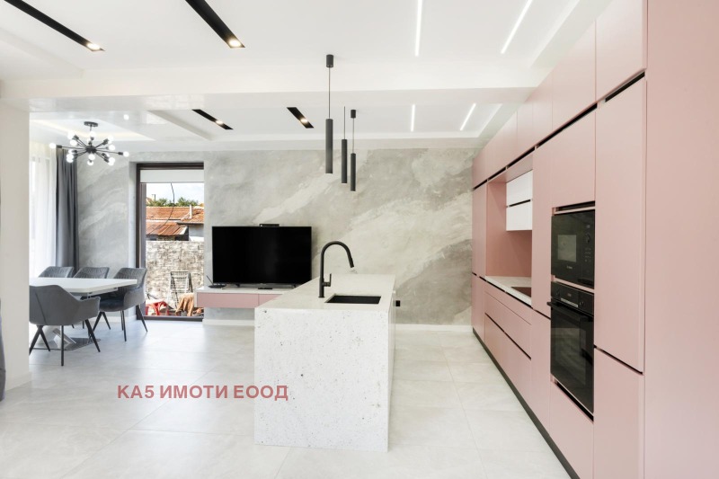 Til salgs  Hus Sofia , Lozen , 330 kvm | 54122063 - bilde [5]