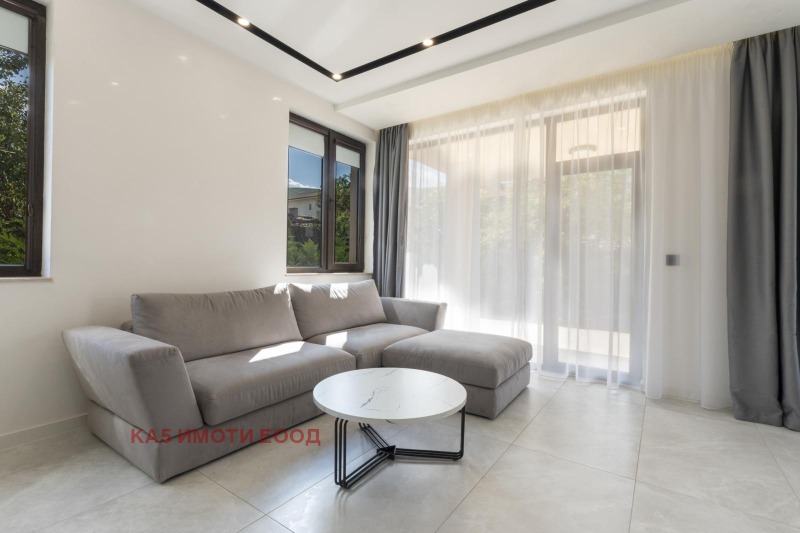 Til salgs  Hus Sofia , Lozen , 330 kvm | 54122063 - bilde [6]