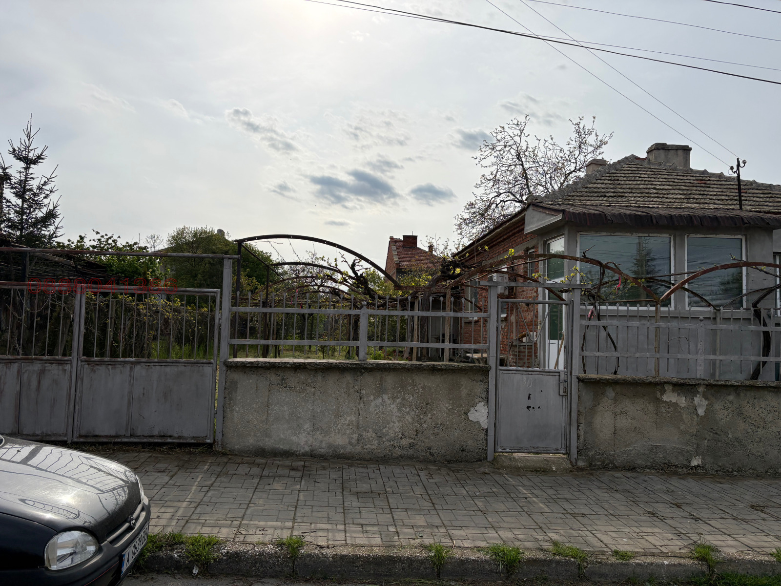 Продава КЪЩА, гр. Карнобат, област Бургас, снимка 2 - Къщи - 54386022