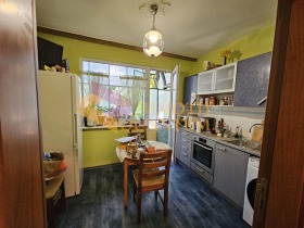 3 спаваће собе Базар Левски, Варна