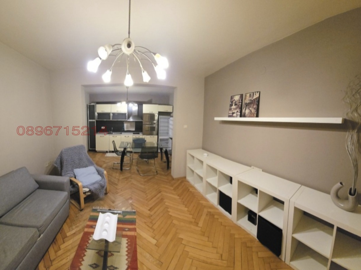 Продава ЕТАЖ ОТ КЪЩА, гр. Шумен, Център