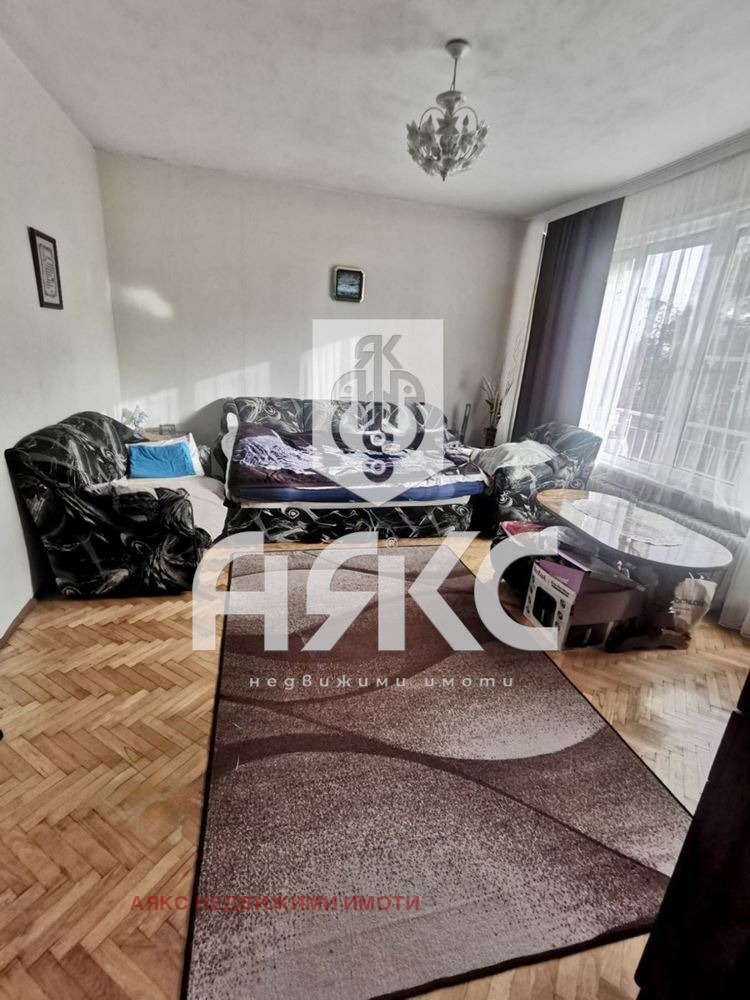 Продава 2-СТАЕН, град София, Толстой • 122000 € / 238611.26 лв. • 34467755 1