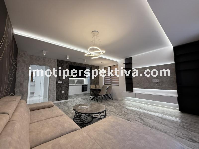 Продава 3-СТАЕН, гр. Пловдив, Кючук Париж, снимка 1 - Aпартаменти - 49160923