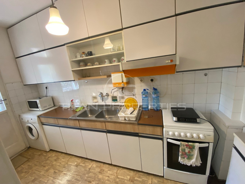 Zu verkaufen  3 Schlafzimmer Plowdiw , Zentar , 140 qm | 27352942 - Bild [8]