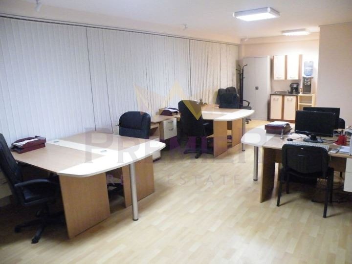 Zu verkaufen  Büro Sofia , Druschba 2 , 114 qm | 90950899