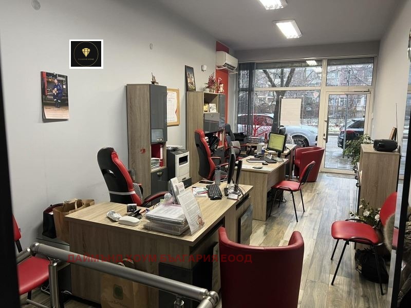 Продава ОФИС, гр. Пловдив, Младежки Хълм, снимка 2 - Офиси - 53380344