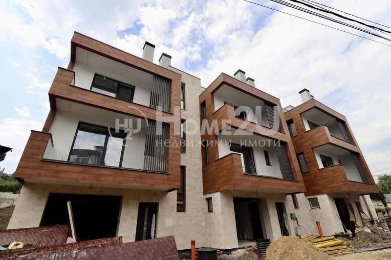 Продава  Къща град София , м-т Камбаните , 326 кв.м | 32145985
