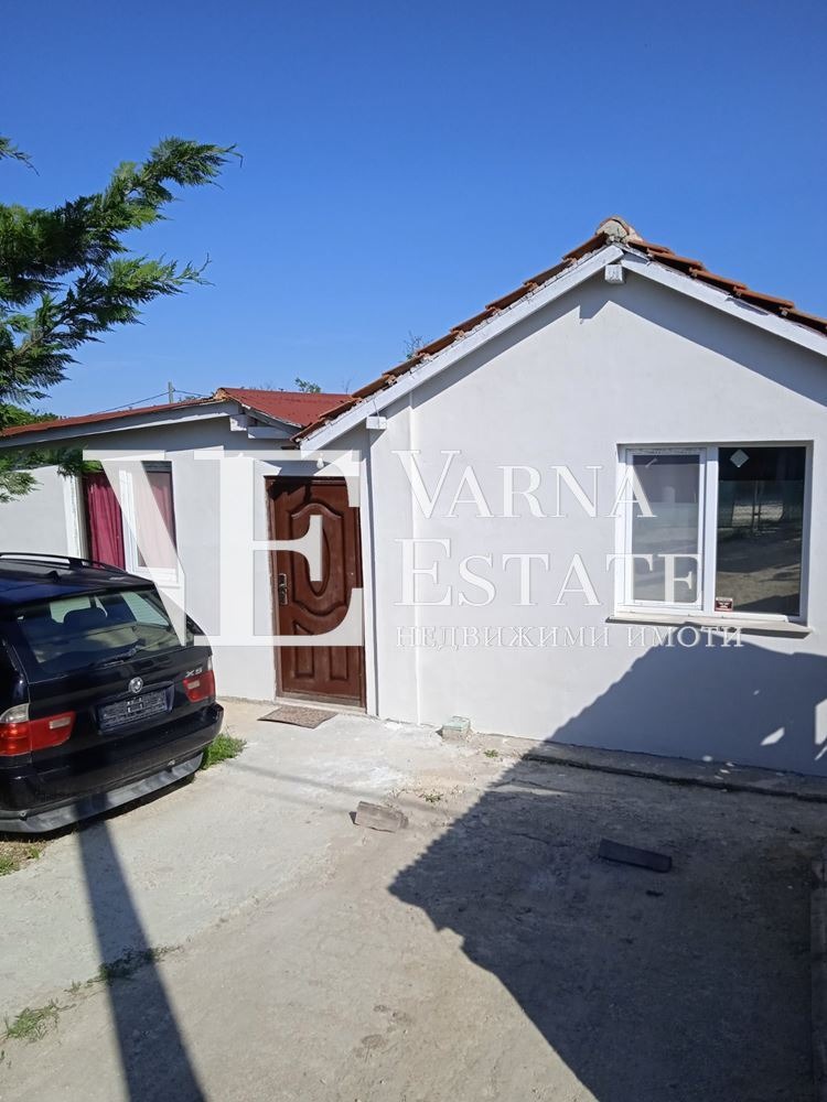 Продава КЪЩА, гр. Варна, м-т Добрева чешма, снимка 2 - Къщи - 54406959