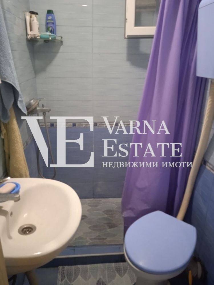 Продава КЪЩА, гр. Варна, м-т Добрева чешма, снимка 10 - Къщи - 54406959