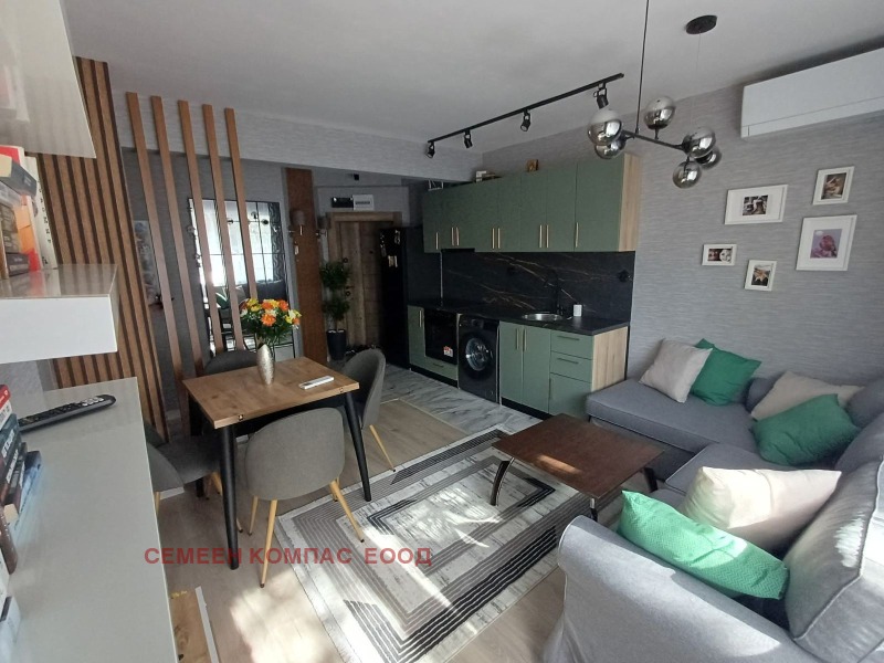 Продава  3-стаен град Пловдив , Кършияка , 65 кв.м | 75865763