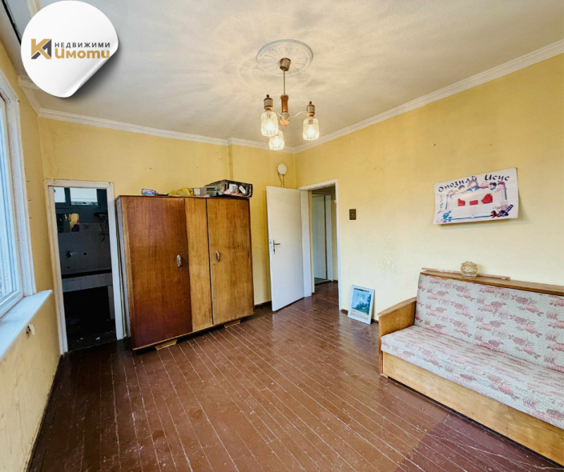 Продава ЕТАЖ ОТ КЪЩА, гр. Калофер, област Пловдив, снимка 5 - Етаж от къща - 52738142