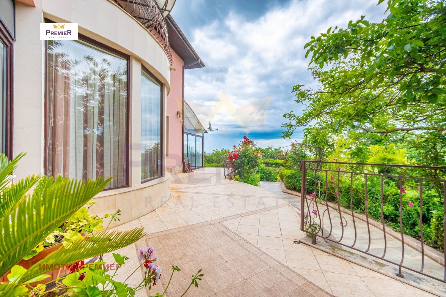 Продава КЪЩА, гр. Варна, Бриз, снимка 15 - Къщи - 53872589