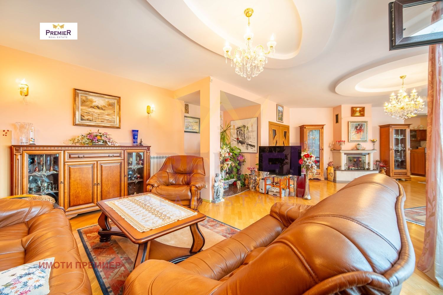 Продава КЪЩА, гр. Варна, Бриз, снимка 2 - Къщи - 53872589