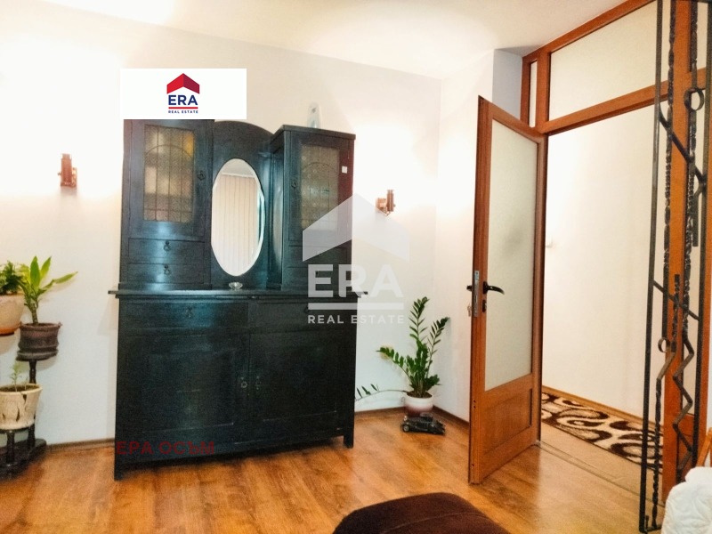 Продава 2-СТАЕН, гр. Ловеч, Център, снимка 6 - Апартаменти - 56391833