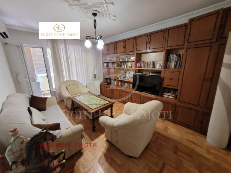À venda  2 quartos Plovdiv , Trakiia , 96 m² | 80062834 - imagem [3]