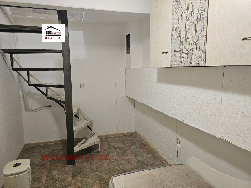 Продава АТЕЛИЕ, ТАВАН, гр. Варна, Лятно кино Тракия, снимка 9 - Апартаменти - 52719413