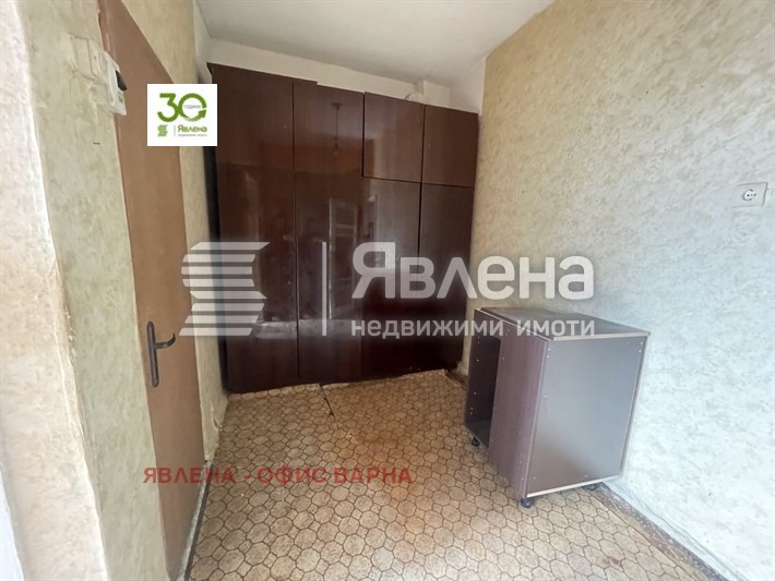Продава ЕТАЖ ОТ КЪЩА, гр. Варна, Цветен квартал, снимка 4 - Етаж от къща - 55712863