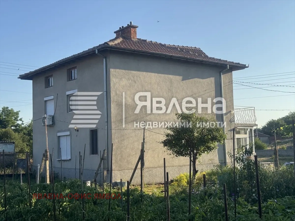 Продава КЪЩА, с. Маломир, област Ямбол, снимка 2 - Къщи - 50846615
