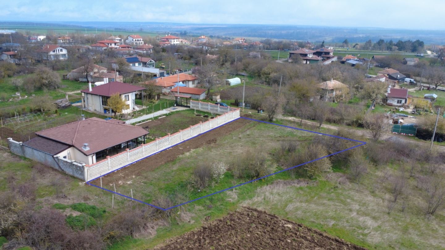 Продава ПАРЦЕЛ, с. Изгрев, област Варна