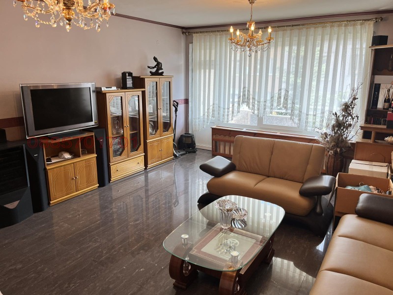Myytävänä  3+ makuuhuone Haskovo , Kamenni , 305 neliömetriä | 50349140 - kuva [10]