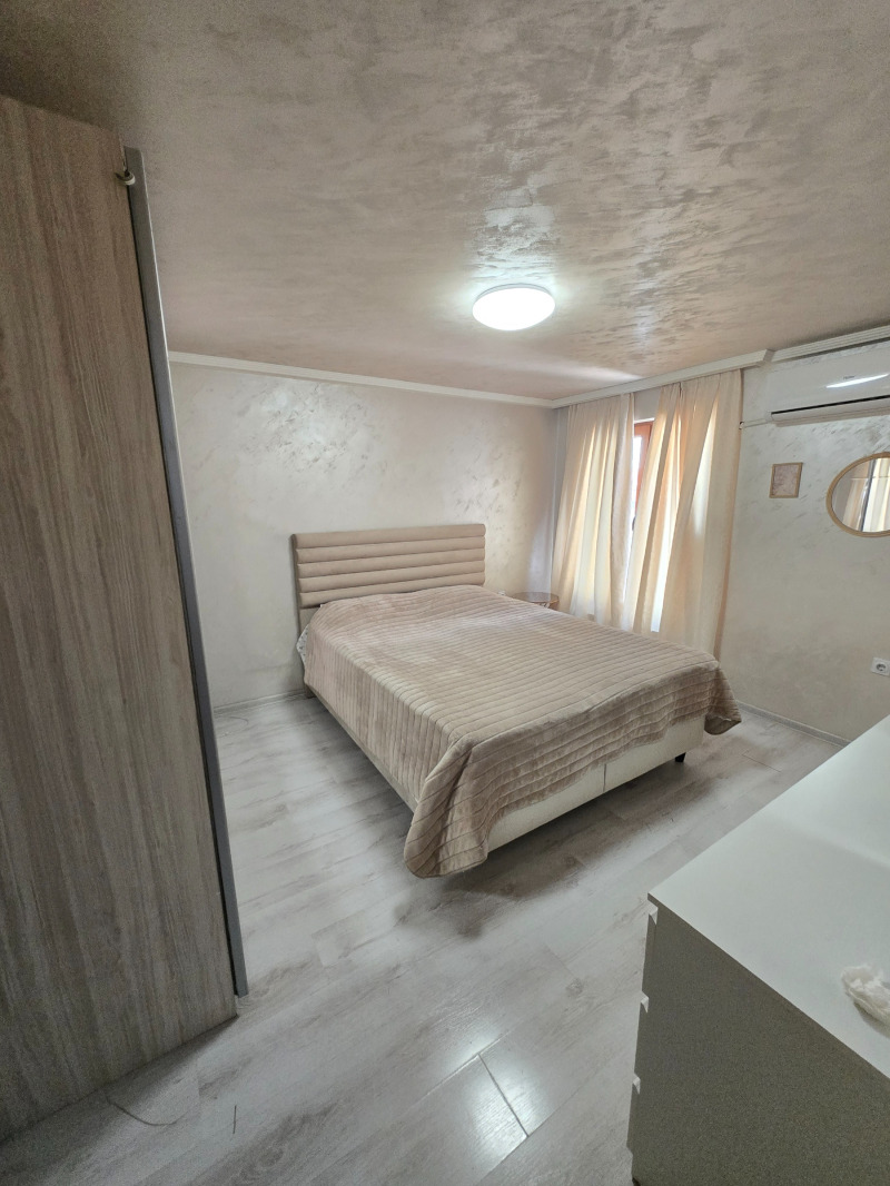 Продава КЪЩА, гр. София, Триъгълника, снимка 6 - Къщи - 53582030