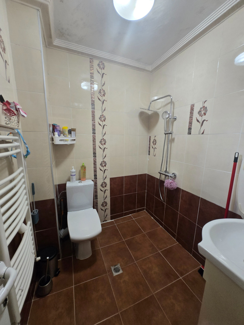 Продава КЪЩА, гр. София, Триъгълника, снимка 11 - Къщи - 53582030