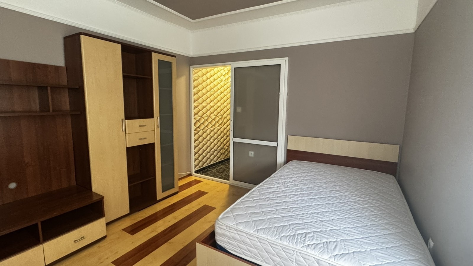 Продава 2-СТАЕН, гр. Русе, Възраждане, снимка 3 - Апартаменти - 54806044