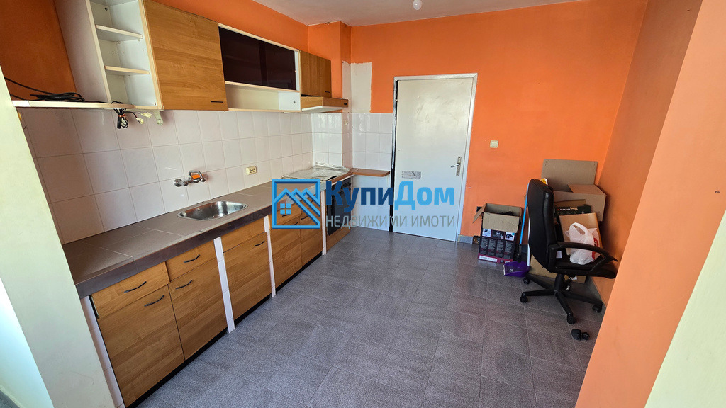 Продава 3-СТАЕН, гр. Шумен, Математическа гимназия, снимка 2 - Апартаменти - 54212968