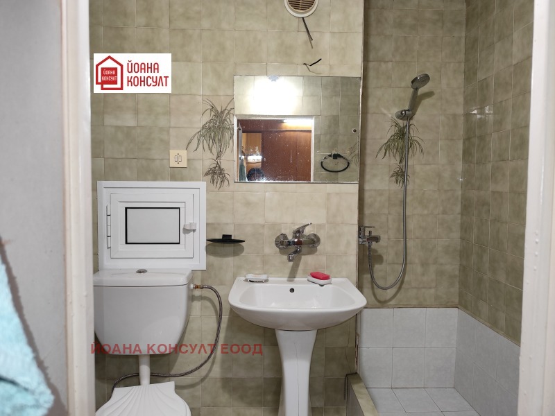 Продава 3-СТАЕН, гр. Плевен, Сторгозия, снимка 10 - Апартаменти - 52668319