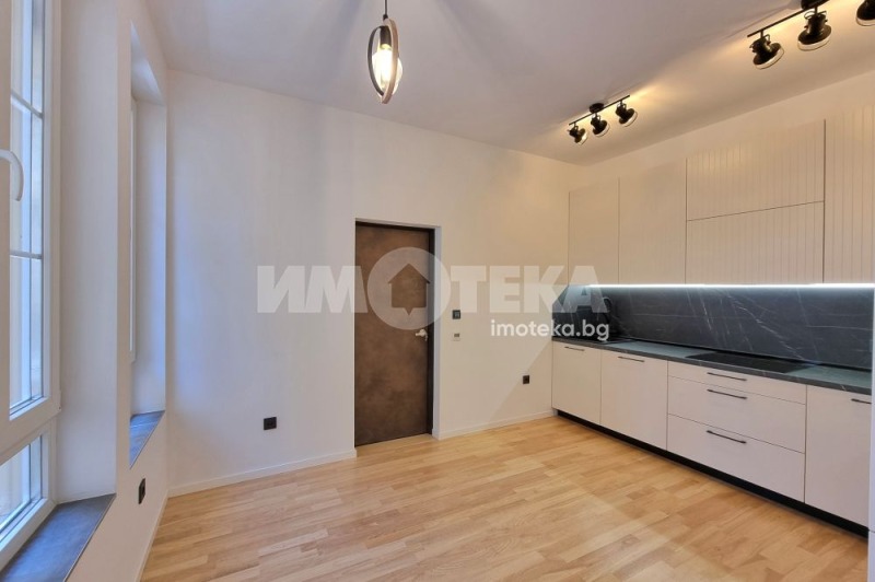 Продава  Многостаен град София , Център , 183 кв.м | 28044946 - изображение [12]