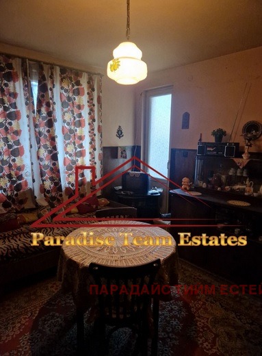 Продава КЪЩА, гр. Перник, Ралица, снимка 2 - Къщи - 52603374