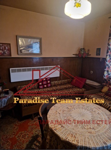 Продава КЪЩА, гр. Перник, Ралица, снимка 2 - Къщи - 52603374