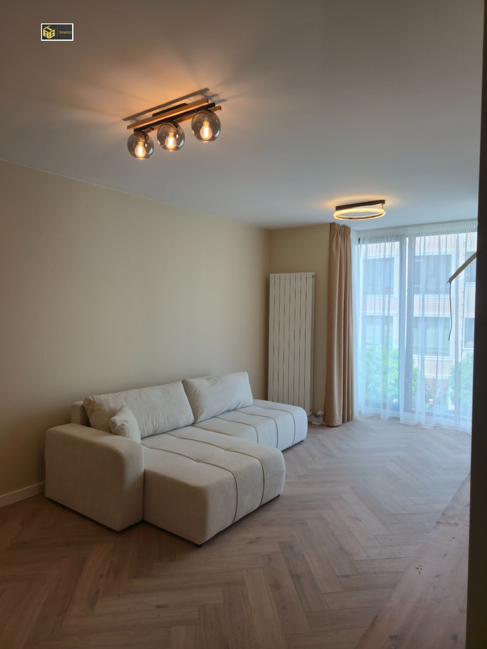 Продава 3-СТАЕН, гр. София, Света Троица