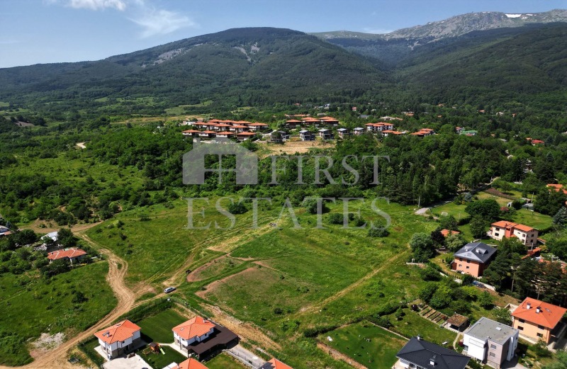 Продава ПАРЦЕЛ в град София, с. Бистрица - 4184 кв.м / 840 000 € » 1 642 897.20 лв., КЕЛЪР УИЛЯМС ЦЕНТЪР
