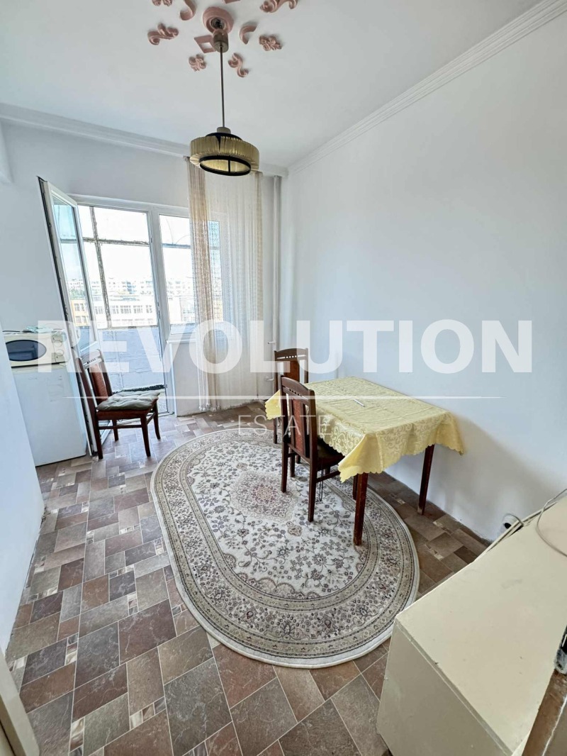 For Sale  2 bedroom Plovdiv , Izgrev , 82 sq.m | 42951192 - image [2]