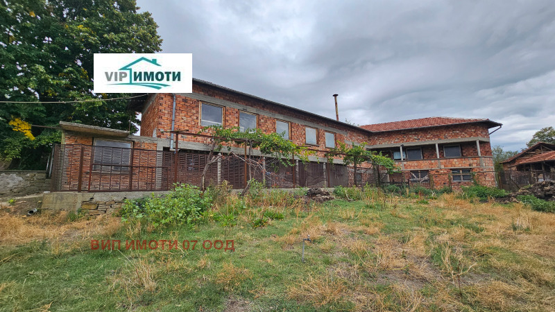 Продава  Къща област Ловеч , с. Соколово , 441 кв.м | 12347180