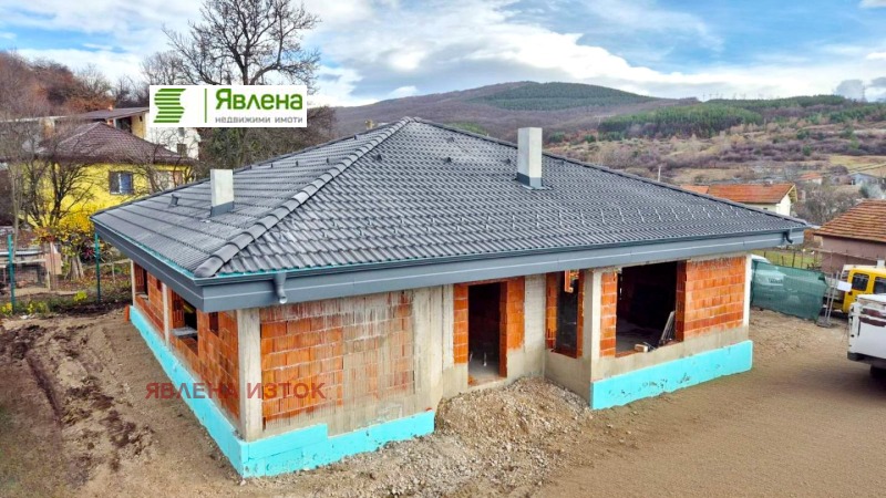 Продава КЪЩА, гр. София, с. Мало Бучино