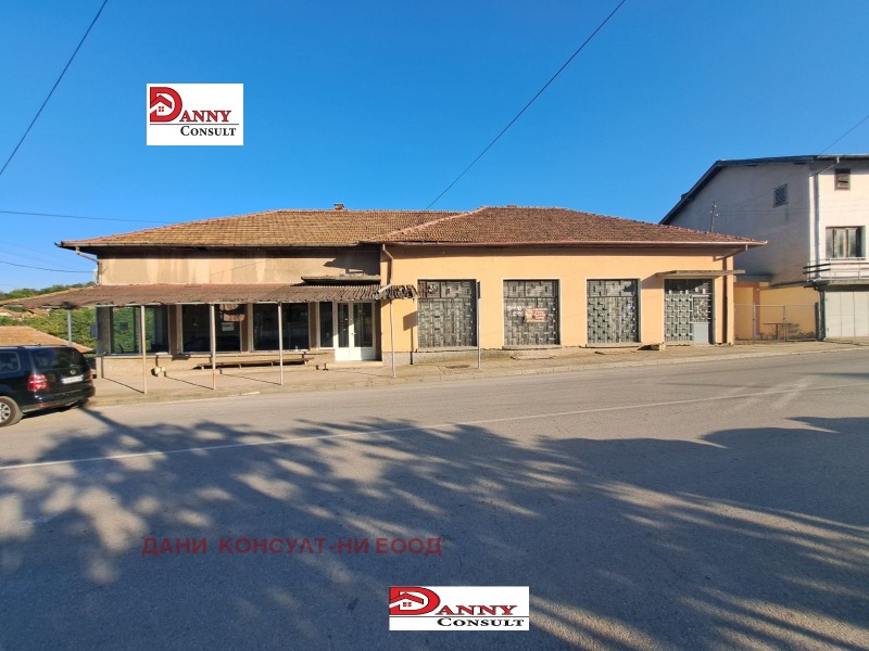 Продава БИЗНЕС ИМОТ, гр. Свищов, област Велико Търново