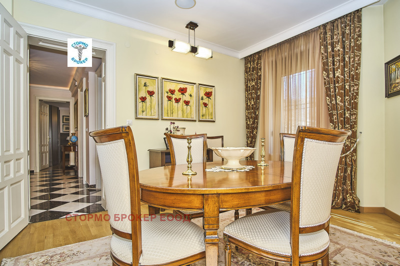 Satılık  3 yatak odası Sofia , Centar , 185 metrekare | 56612304 - görüntü [5]