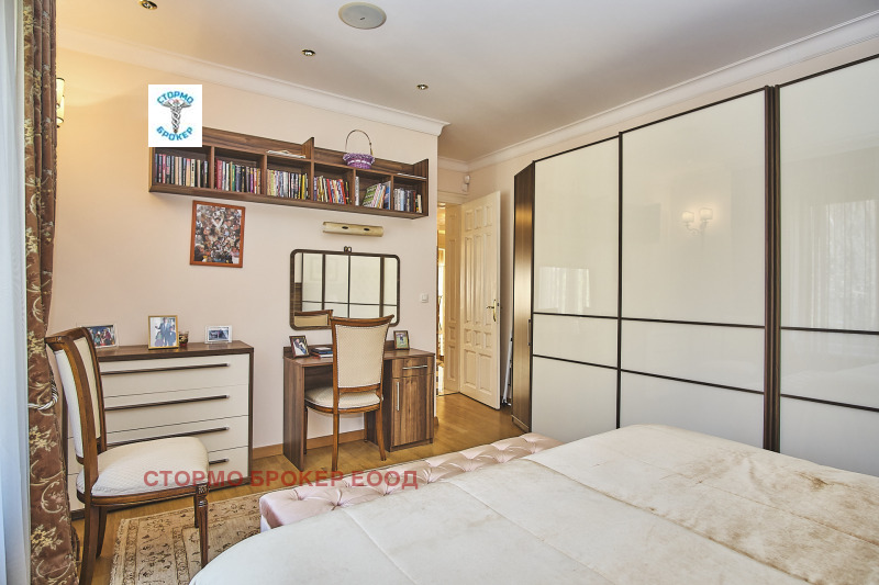 Satılık  3 yatak odası Sofia , Centar , 185 metrekare | 56612304 - görüntü [10]