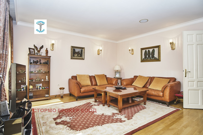 Satılık  3 yatak odası Sofia , Centar , 185 metrekare | 56612304 - görüntü [14]