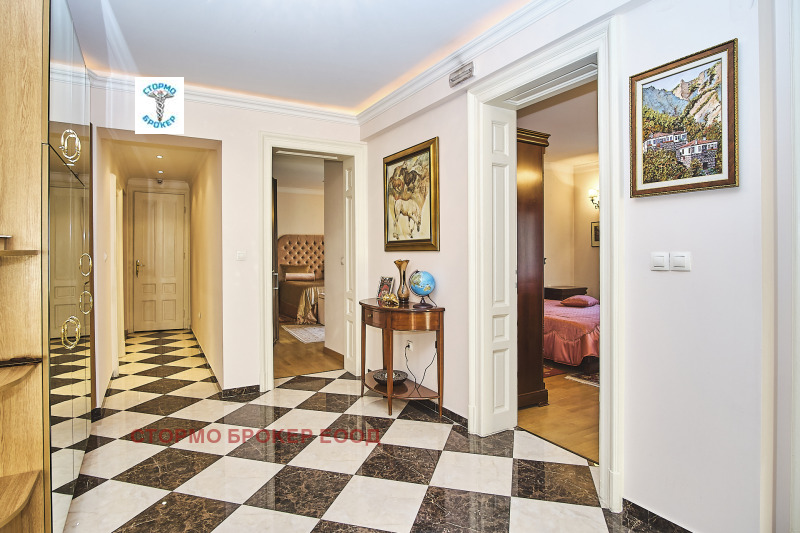 Satılık  3 yatak odası Sofia , Centar , 185 metrekare | 56612304 - görüntü [2]