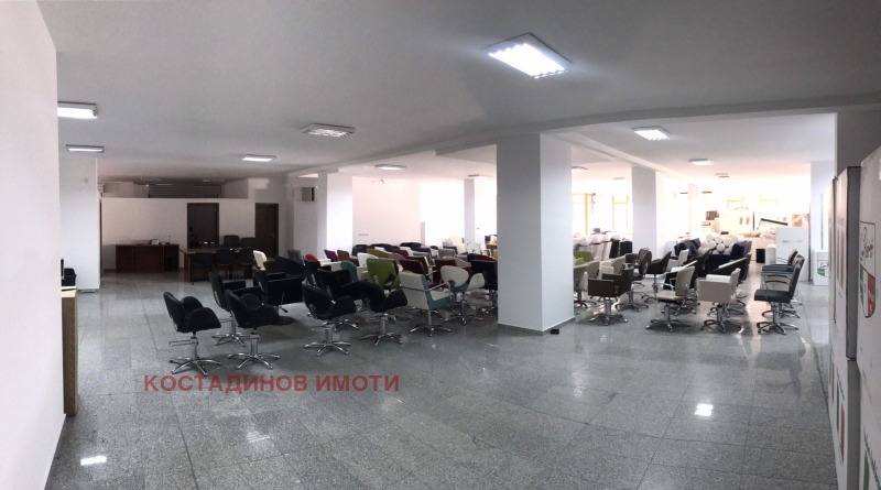 Til salgs  Butikk Plovdiv , Industrialna zona - Sever , 407 kvm | 77871080