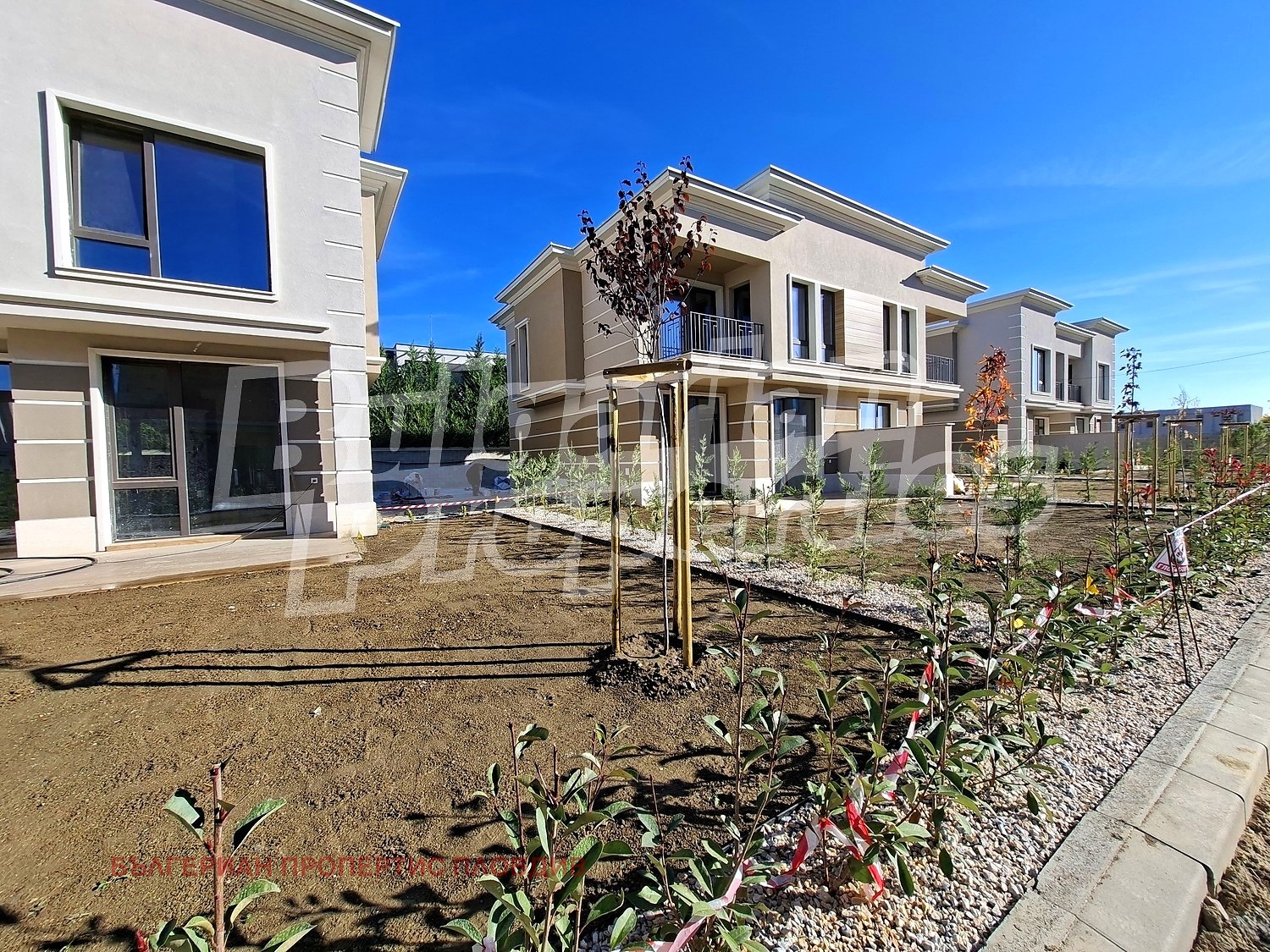Продава КЪЩА, гр. Пловдив, Остромила, снимка 2 - Къщи - 56705289